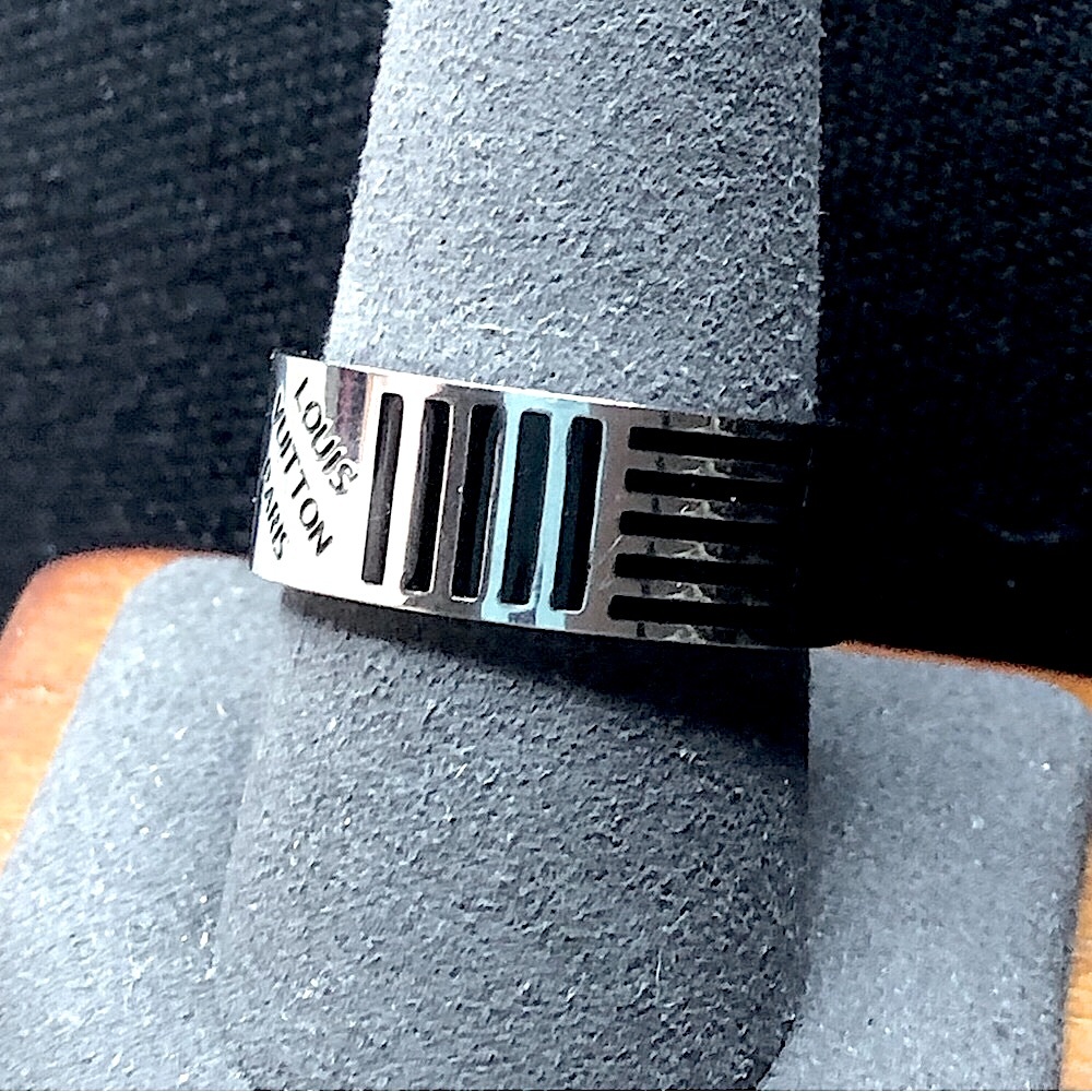 LOUIS VUITTON LV Damier Silver & Black Damier Ring Size 10 (L, 22) NWOT - Picture 4 of 11